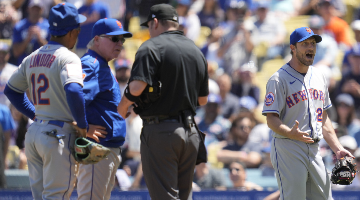 Mets starting pitcher Max Scherzer reacts after being ejected from the game.